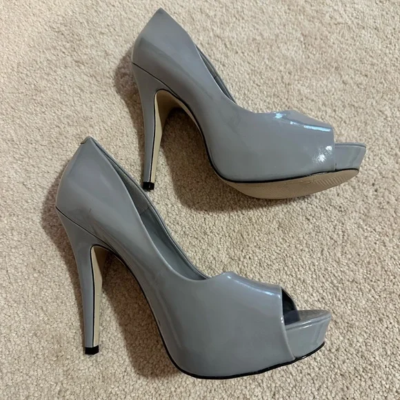Jessica Simpson, grey open toe platform heels, size 7.5M - Picture 4 of 7